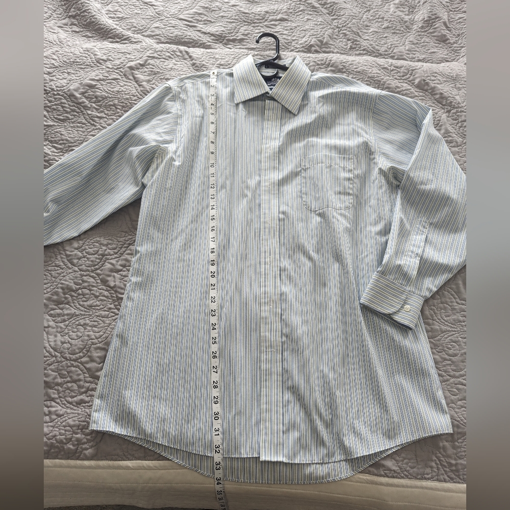 Stafford Men's Fitted Dress Shirt